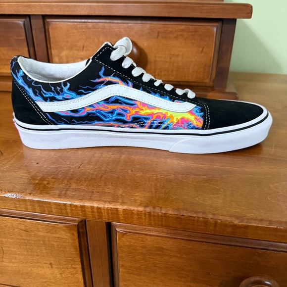 Vans Men's Old Skool Electric Flame Black/White-Awesome Glow in the dark shoes - Picture 5 of 10